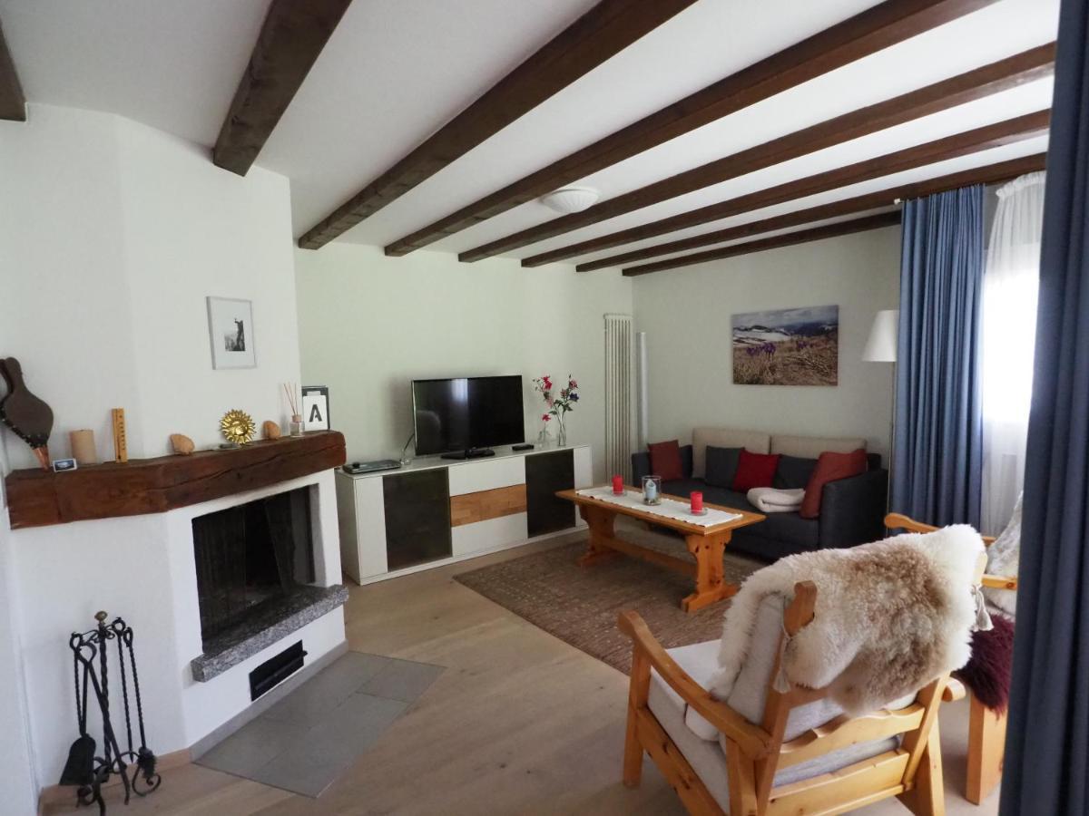 Residenz La Mora Apartment La Punt-Chamues-ch Ngoại thất bức ảnh
