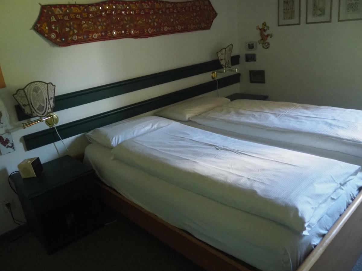 Residenz La Mora Apartment La Punt-Chamues-ch Ngoại thất bức ảnh