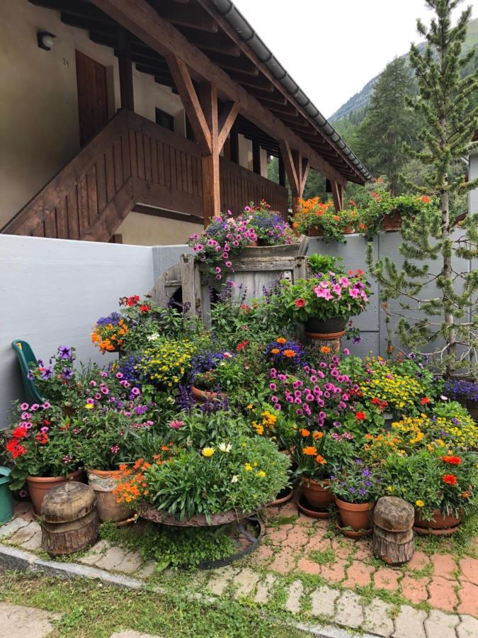 Residenz La Mora Apartment La Punt-Chamues-ch Ngoại thất bức ảnh