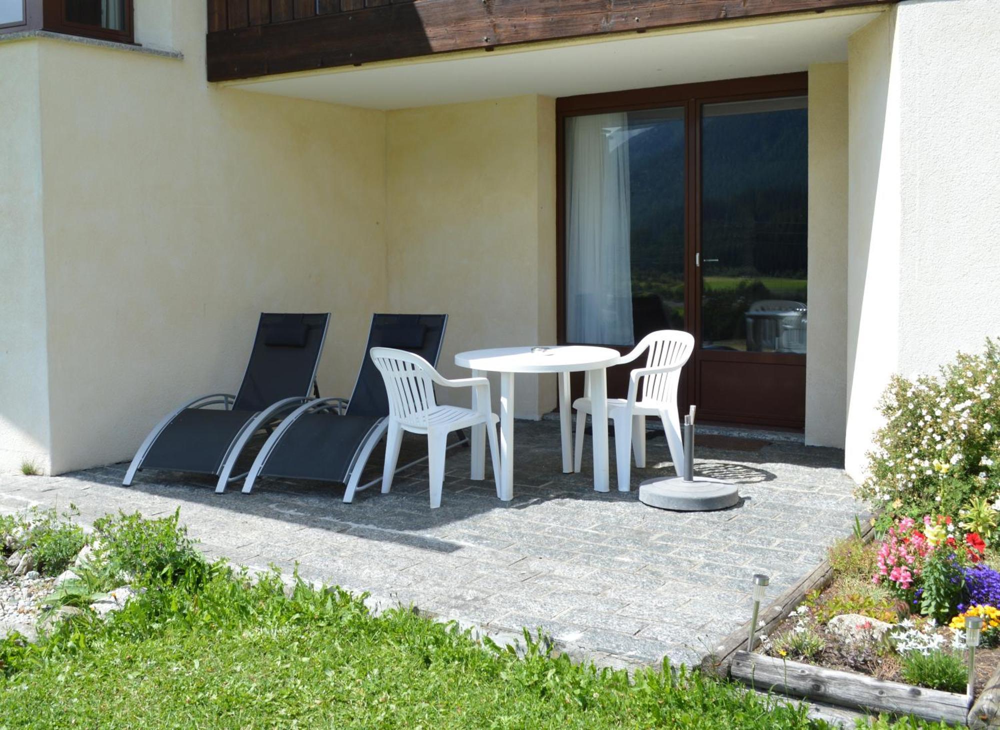 Residenz La Mora Apartment La Punt-Chamues-ch Ngoại thất bức ảnh