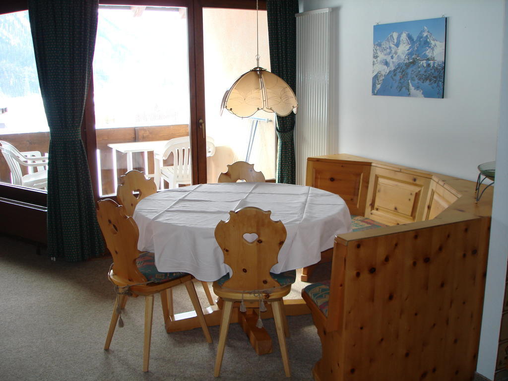 Residenz La Mora Apartment La Punt-Chamues-ch Phòng bức ảnh